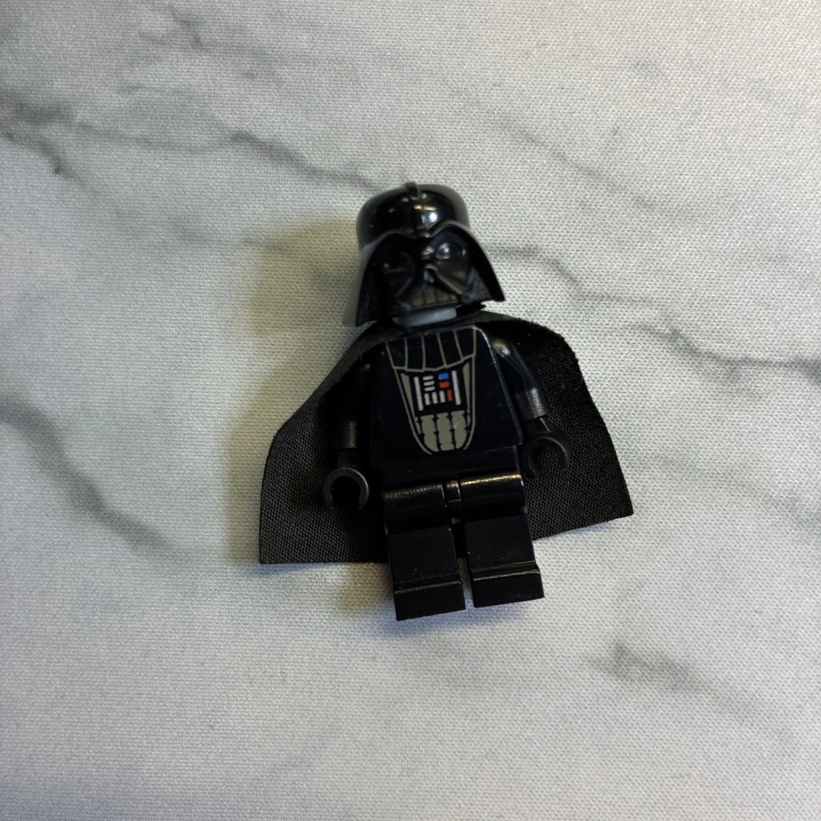 Darth Vader (Light Bluish Gray Head)Item No: sw0004a