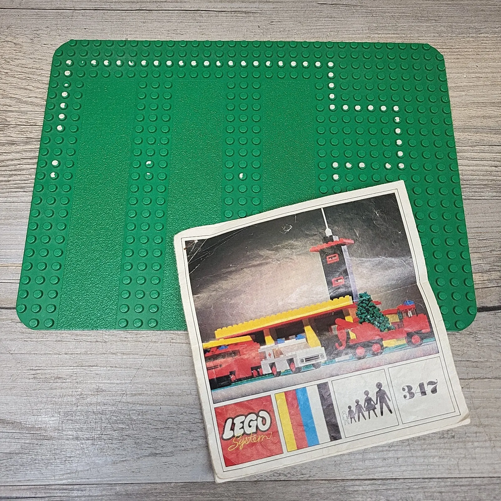 Vtg 1970 LEGO 347 Fire Station 915a Baseplate 24 x 32 Driveways Instructions