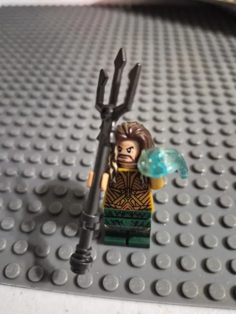 LEGO DC Super Heroes Justice League Aquaman Minifigure w/ Trident & Water