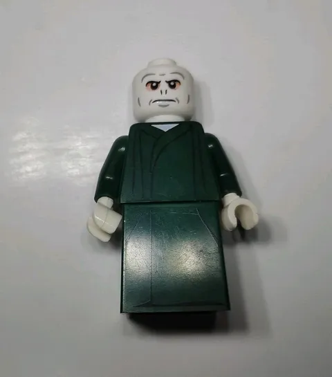  LEGO Lord Voldemort Series 1 Harry Potter Minifigure Green Cape