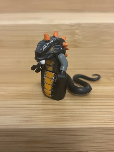 LEGO NINJAGO Skalidor Snake General Minifigure RARE njo0067
