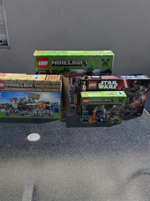 LEGO Retired Minecraft & Star Wars Collection