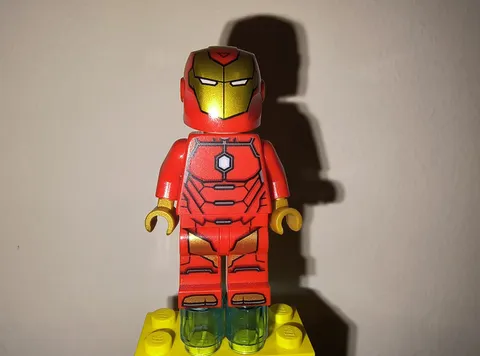 LEGO Invincible Iron Man Minifigure Marvel Super Heroes $0 Ship W/ Combined Ship