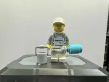 LEGO 71001 Series 10 'Decorator' Collectable Minifigure: 2013 col10-13 