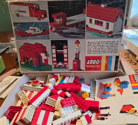 Vintage LEGO Set No 205 STARTER SET 1966 Beginner Building Set (Not Checked)