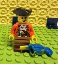 Lego BAM 2025 New Pirate Minifigure With Boots Pattern Legs And Parrot Bird