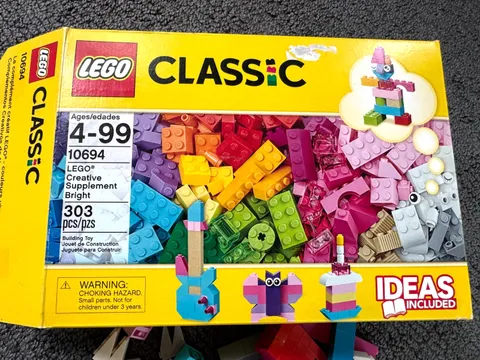 LEGO CLASSIC Creative Supplement Bright 10694 - Open Box ALL 303 Pieces present