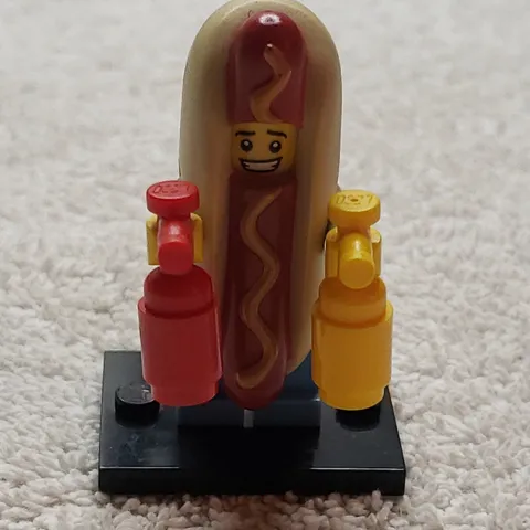 LEGO Minifigures Hot Dog Man Minifigure w/ Ketchup & Mustard Bottles Base