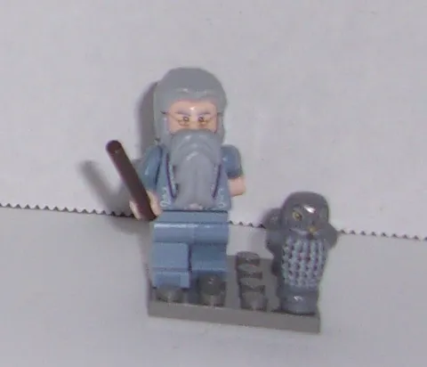 Lego Harry Potter Albus Dumbledore Minifigure with Owl Authentic  