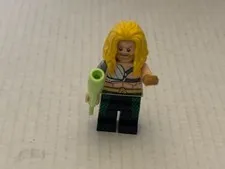 Official LEGO DC Comics Aquaman with Hook Hand MiniFigure