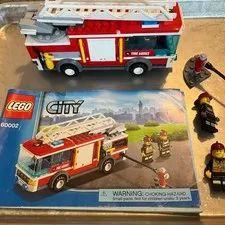 LEGO City Set 60002 Fire Truck with Minifigures & Instructions Complete
