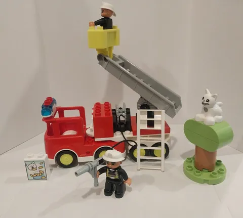 LEGO Duplo Fire Truck With 2 Firefighters, one white kitty & Accessories