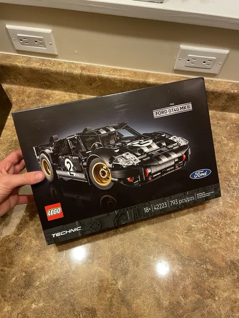 LEGO Technic 42223 1966 Ford GT40 MK II Race Car NEW Sealed 793 PCS