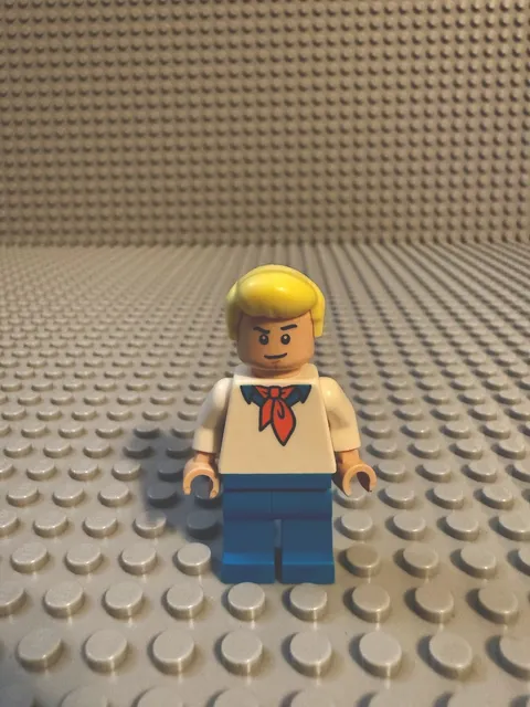 LEGO Scooby-Doo Fred Jones Minifigure Scd008 From Mystery Machine 75902 Damage