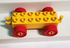 Lego Duplo 2 x 6 Car Base Train Base Open Hitch End Yellow