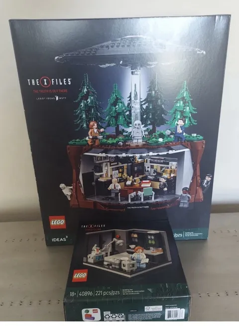 Lego Ideas The X-Files (21369) + Scully's Lab (40896) BNIB