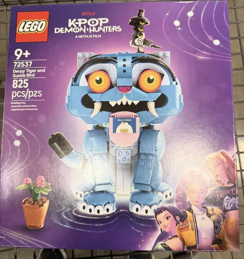 LEGO KPop Demon Hunters Derpy Tiger and Sussie Bird (72537) set.