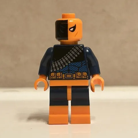 LEGO Deathstroke Minifigure (Slade Wilson)