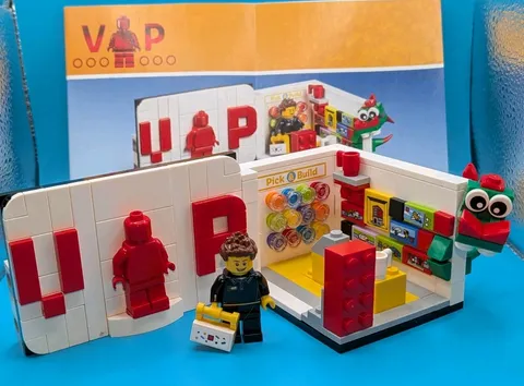 Lego 40178 VIP Promotional Lego Store w/ Instructions