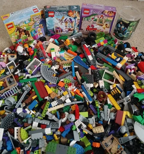 LEGOS Mixture Lot 8 LBS Boxed Sets Pictured With Manuals Included In Mix