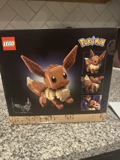 LEGO Pokémon Eevee 72151 Build Together 587 pcs 18+ Brick Separator Box