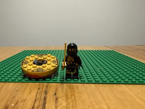 Cole DX, njo0015 - LEGO® Ninjago Minifigure with Spinner