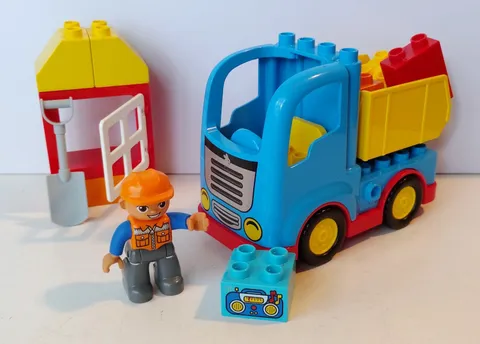 Lego DUPLO Set 10529 Truck Construction Vehicle 16-Pieces Complete w/Figure