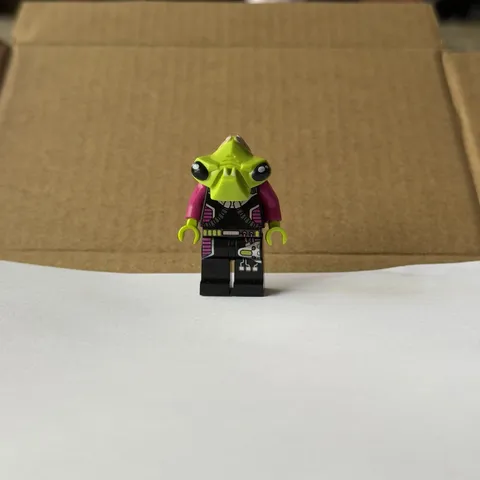 Lego Alien Pilot ac002 Alien Conquest 7050 7067 7052 Minifigure.
