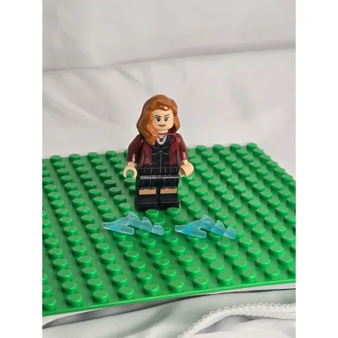 LEGO Scarlet Witch Minifigure (Wanda Maximoff) - Sh0174 2015