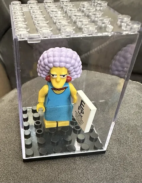 Lego Minifigure Selma Bouvier The Simpsons Series 2 Collectible Figure 71009