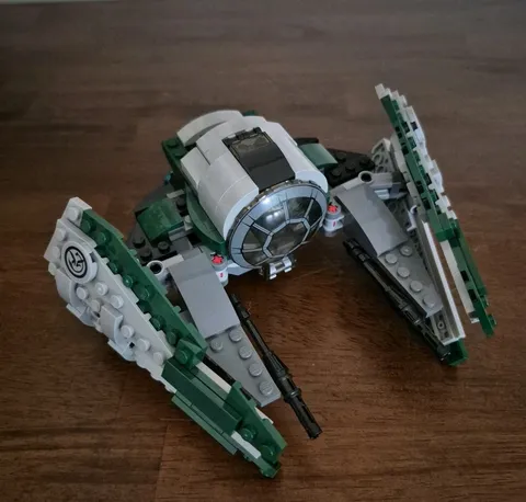 Lego Star Wars 75168 Yoda’s Jedi Starfighter