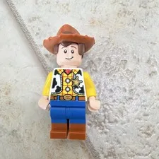 LEGO Woody Normal Legs 10767 10766 Minifigure Toy Story Mini Figure MINT