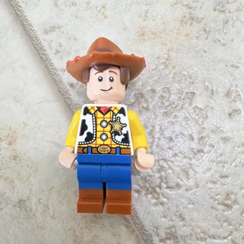 LEGO Woody Normal Legs 10767 10766 Minifigure Toy Story Mini Figure MINT
