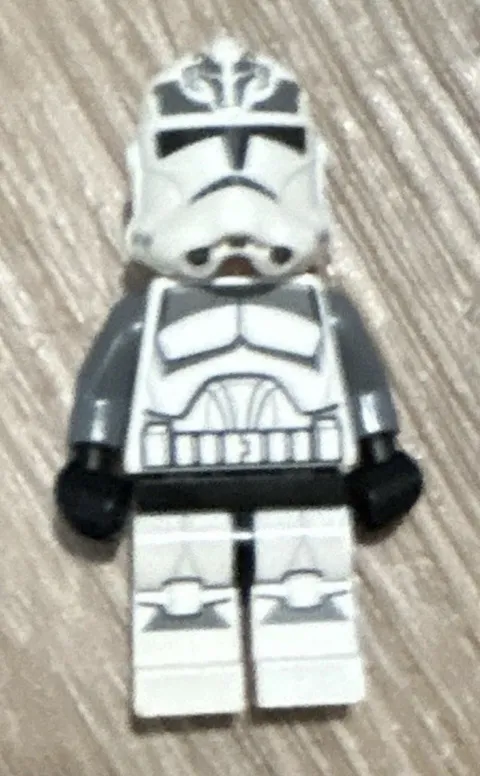 LEGO Star Wars Minifigure Lot of 2 - Wolf pack Clone Trooper &Ithurian Jedi