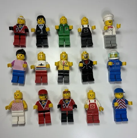 LEGO Minifigures Lot of 15 Assorted Vintage