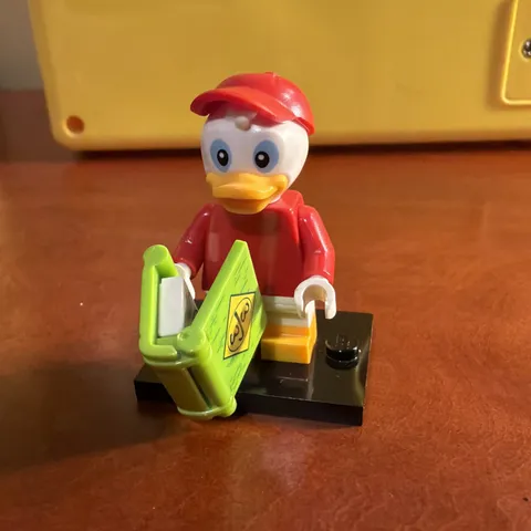 LEGO Huey Duck ~ Disney Minifigure Series. 2 ~ 71024