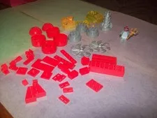 LEGO #7984 ATLANTIS GOOD LOT PARTS & PIECES,ONE FIGURE FOR SET DEEP SEA RAIDER