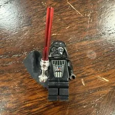 LEGO Star Wars 1999 Minifigure Darth Vader 7150 7200 10123