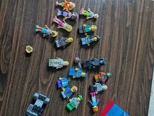 Legos Mix Lot - 4 Lbs. Some Mega But Mostly Lego