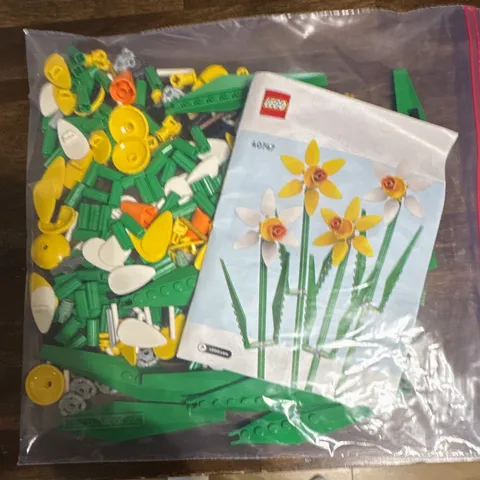 LEGO Botanical Collection Daffodils set 40747 with Manual-Double Set!!