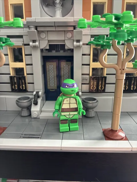 Lego Teenage Mutant Ninja Turtles Donatello Minifigure 79101