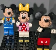 LEGO Disney Minifigures Mickey x2 Plus 1 Minnie