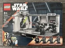 LEGO Star Wars Dark Trooper Attack 75324 Luke Skywalker