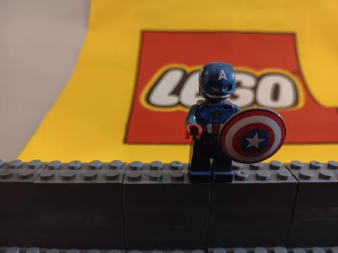 LEGO Captain America Marvel Minifigure w/ Shield Plastic Figure