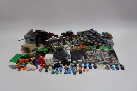 LEGO® Minecraft® Huge Lot Of Incomplete Sets & Minifigs DAMAGED PLEASE READ! 211