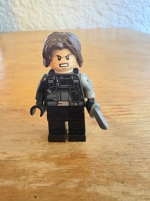LEGO Winter Soldier Minifigure with knife