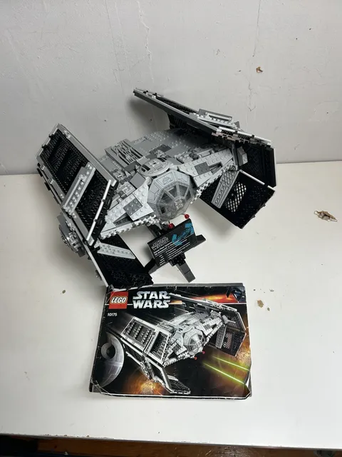 LEGO Star Wars: Vader's Tie Advanced (10175) 2006 UCS Set