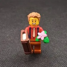 LEGO 10270 Creator Expert Bookshop MINIFIGURE ONLY Man With Flowers And Book