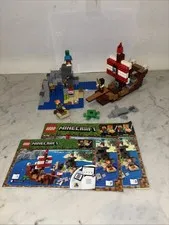 LEGO #21152 MINECRAFT - The Pirate Ship Adventure 100% Complete w/ Manuals