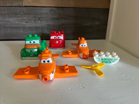 Lego Disney Cars Planes DUPLO Lot - Firetruck & Dusty Building Block Set